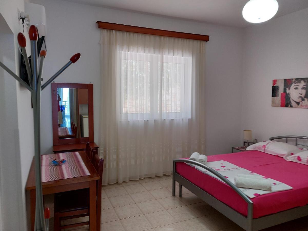 The Sun House Apartment Sarande Ngoại thất bức ảnh